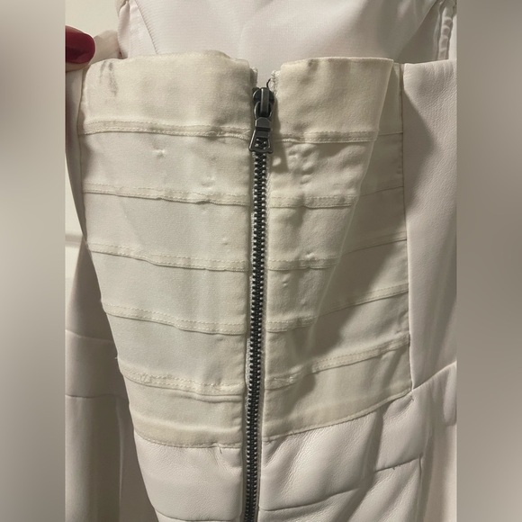 Alice + Olivia Lavera Jumpsuit in Off White - Picture 7 of 10